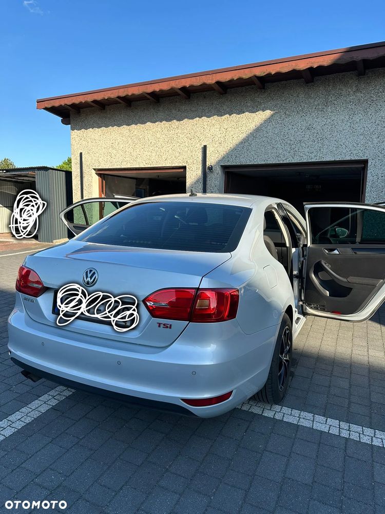 Volkswagen Jetta 1.4 TSI Comfortline - 3