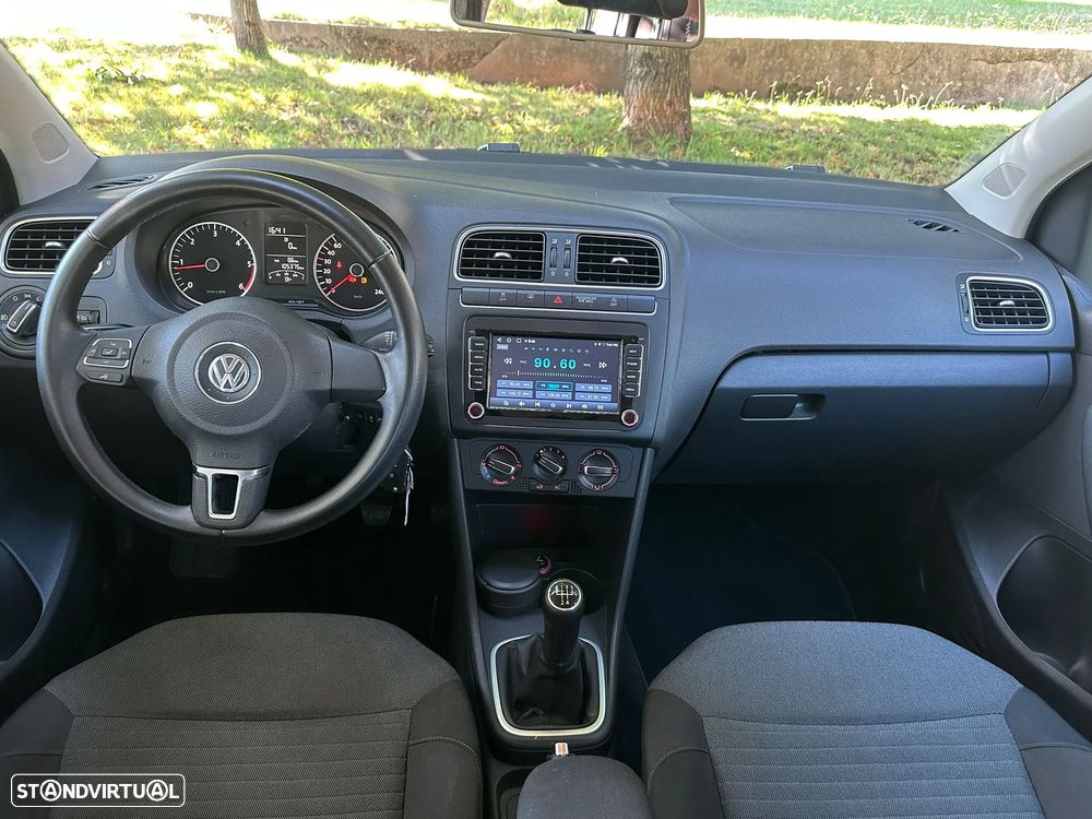 VW Polo 1.6 TDI Confortline BlueMotion - 3