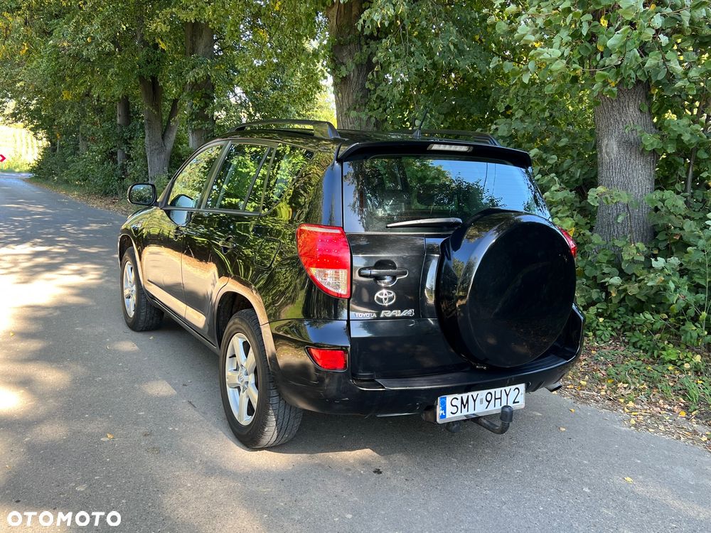 Toyota RAV4 2.2 D-4D Premium - 3