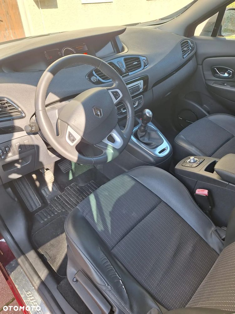 Renault Grand Scenic - 8