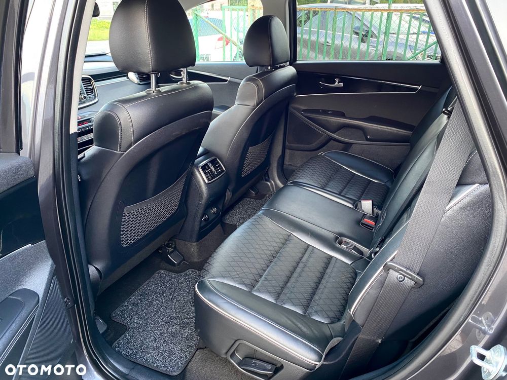 Kia Sorento - 8