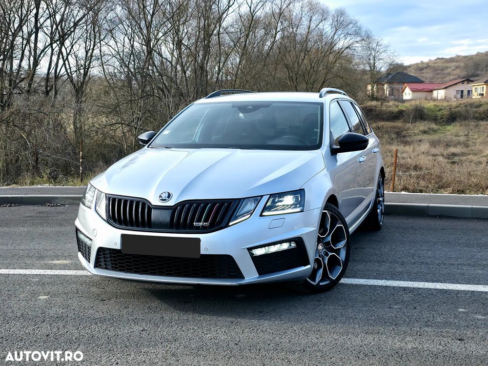 Skoda Octavia Combi 2.0 TDI 4x4 DSG RS - 1