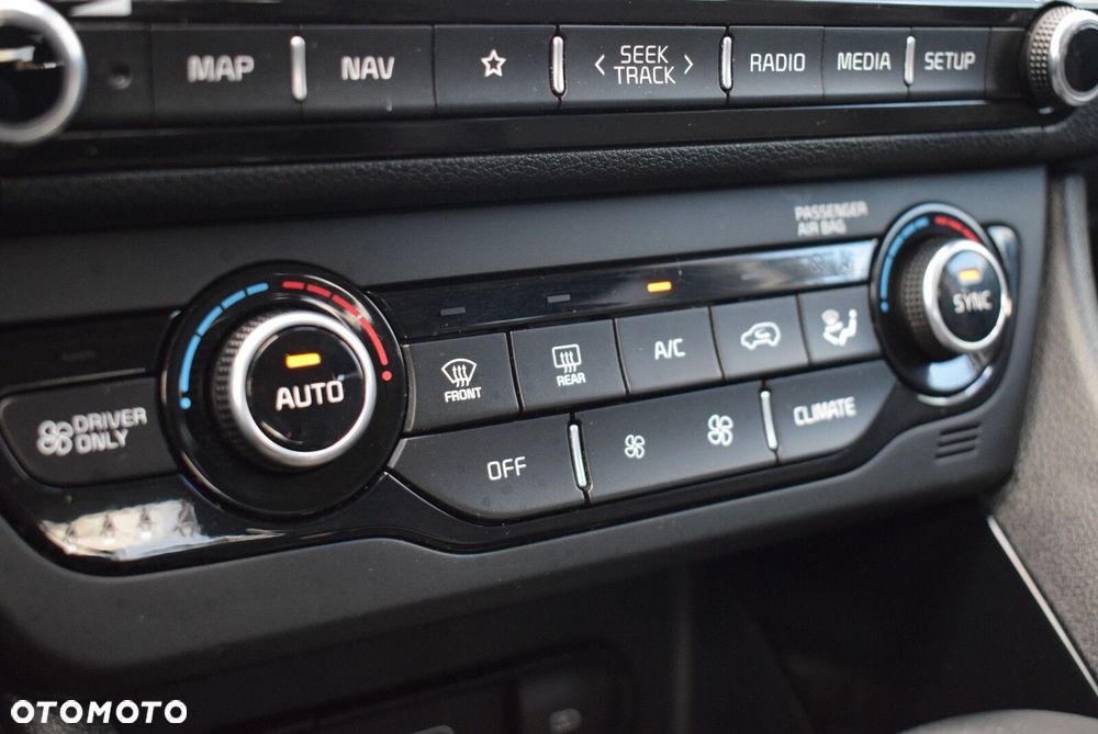 Kia Niro 1.6 GDI Hybrid L - 23