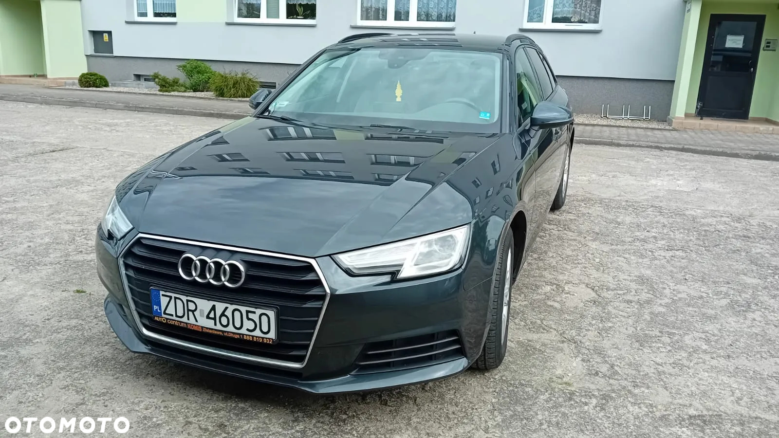 Audi A4 - 4