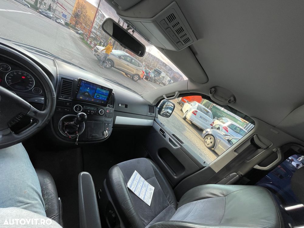Volkswagen Multivan - 8