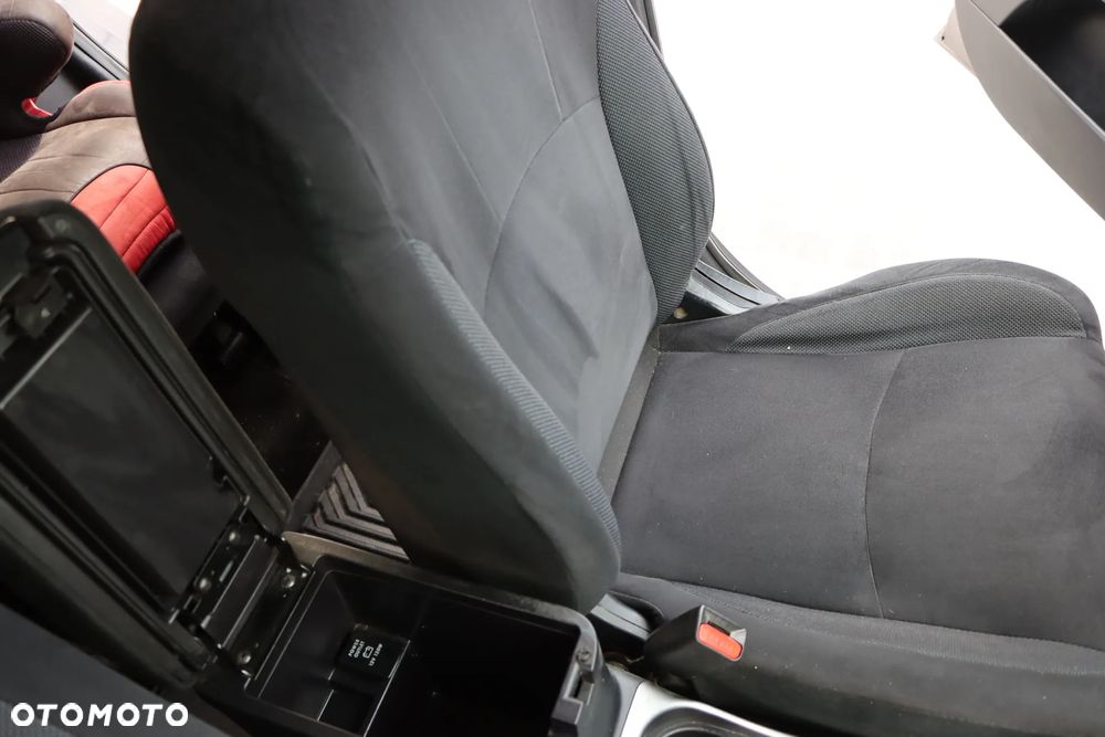 Mitsubishi Outlander 2.0 DID Instyle - 8