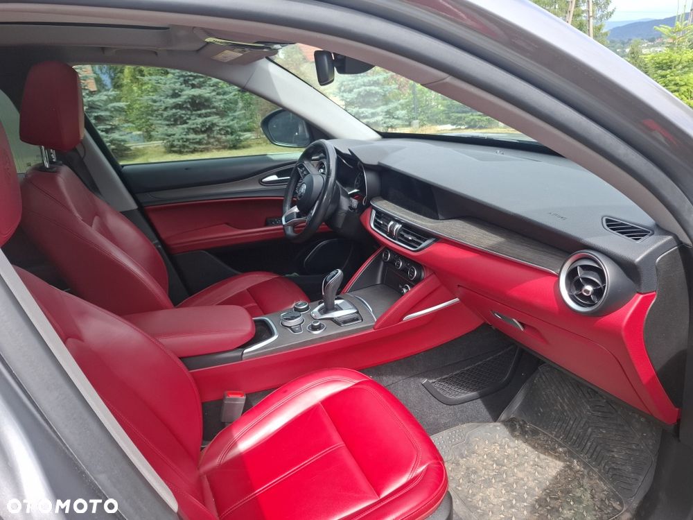 Alfa Romeo Stelvio - 6