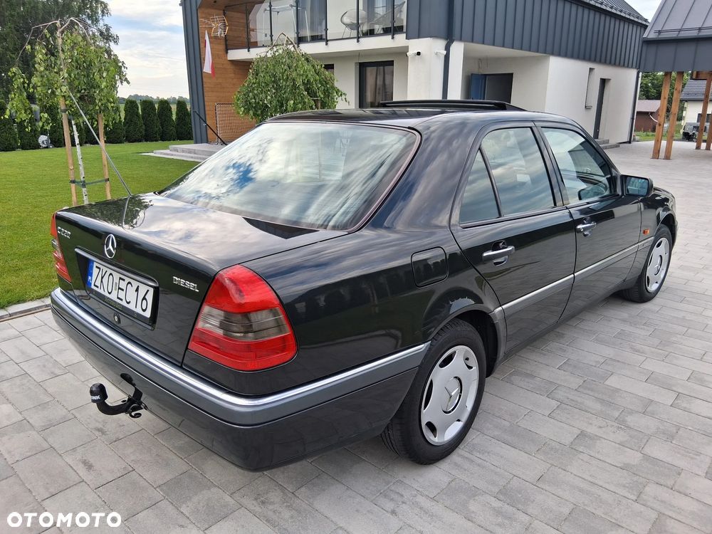 Mercedes-Benz Klasa C 220 D Classic - 5