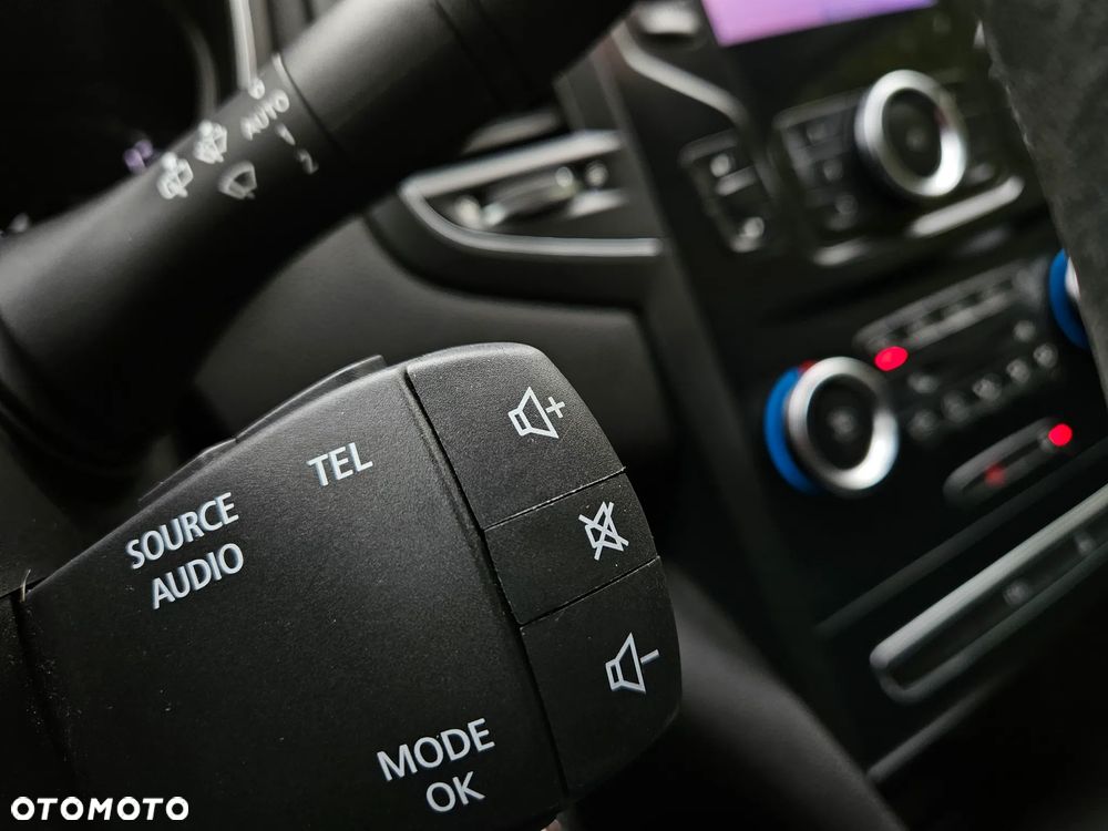 Renault Megane ENERGY TCe 100 LIFE - 39