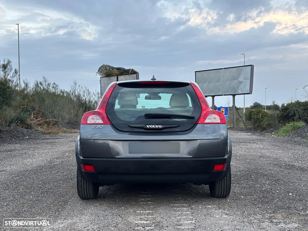 Volvo C30 1.6 D Drive Summum - 32