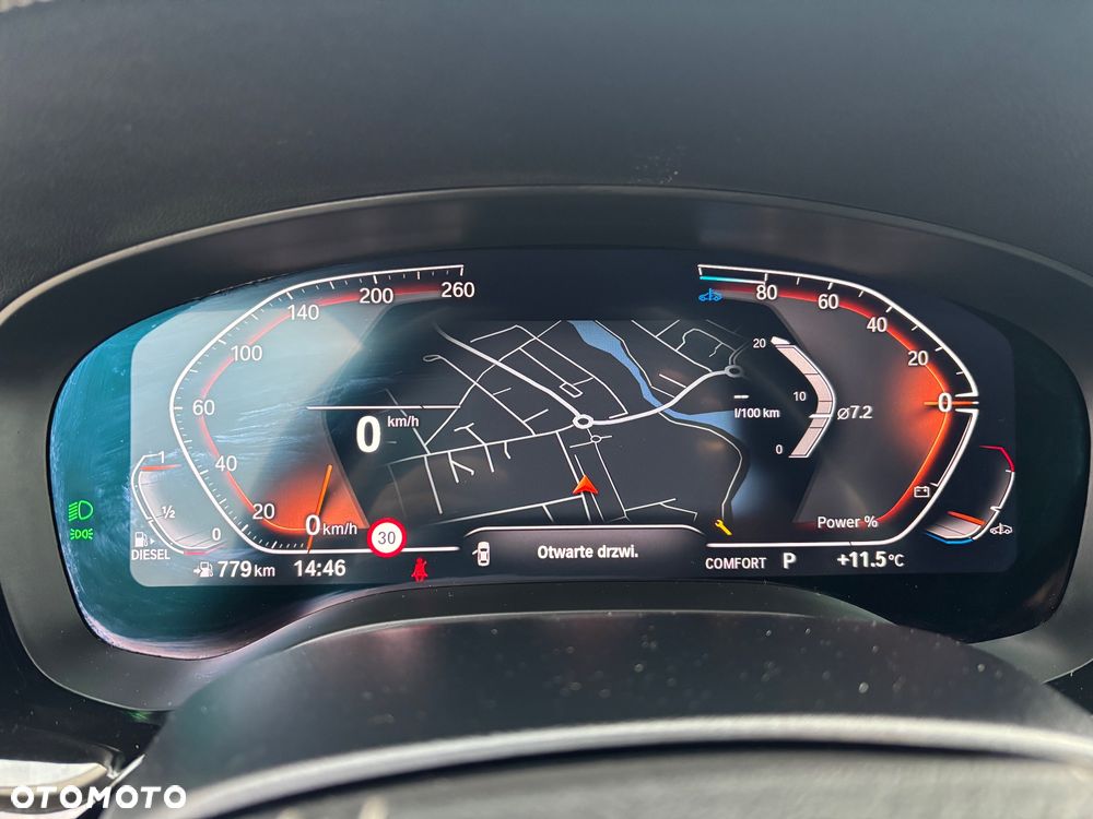 BMW Seria 5 520d mHEV - 36