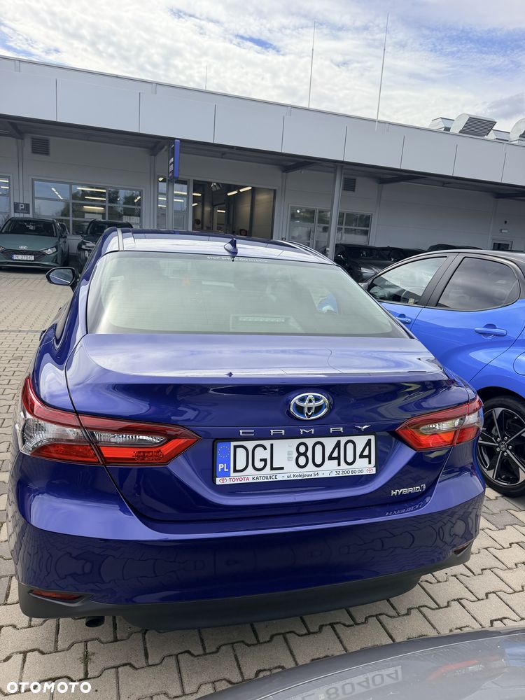 Toyota Camry - 3