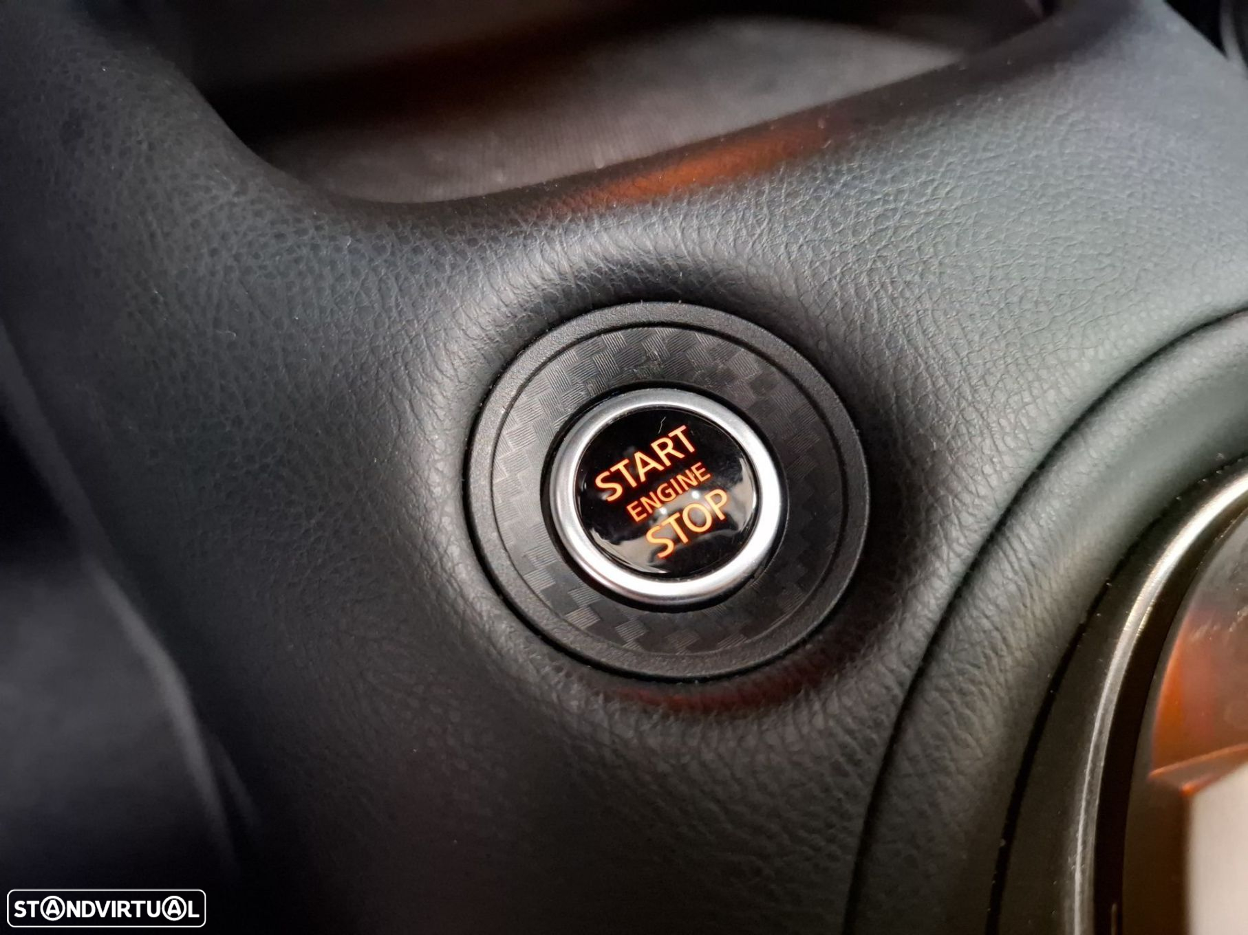 Nissan Juke 1.0 DIG-T N-Connecta NAV.+TwoTone NC DCT - 19