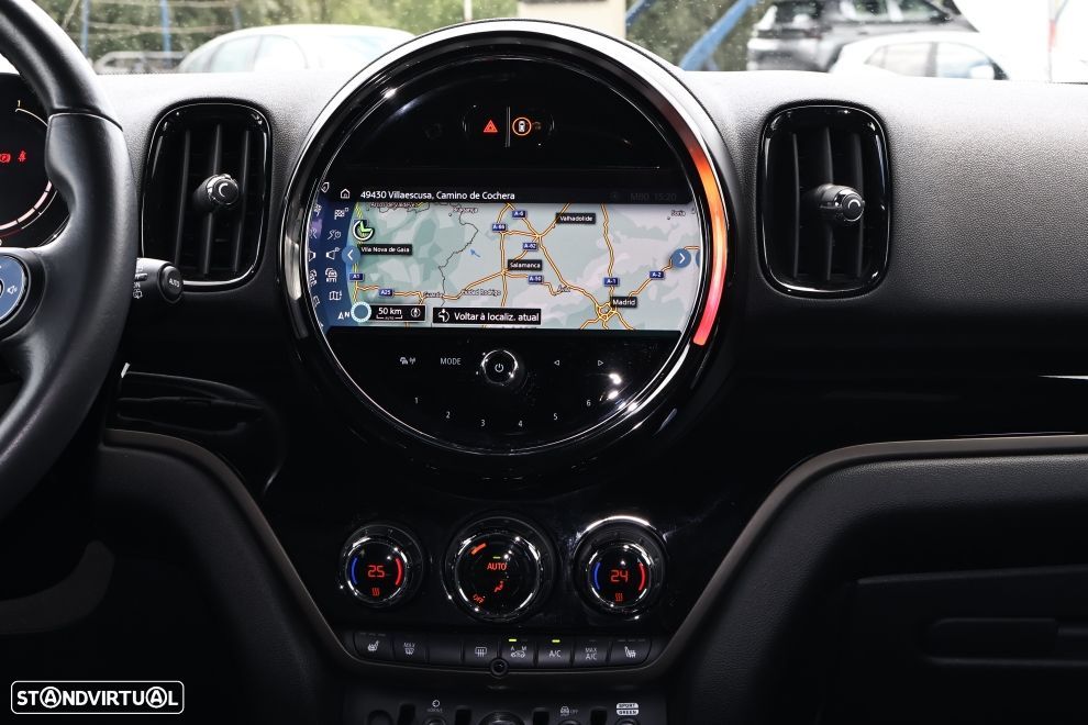 MINI Countryman Cooper SE Premium Classic Auto - 10