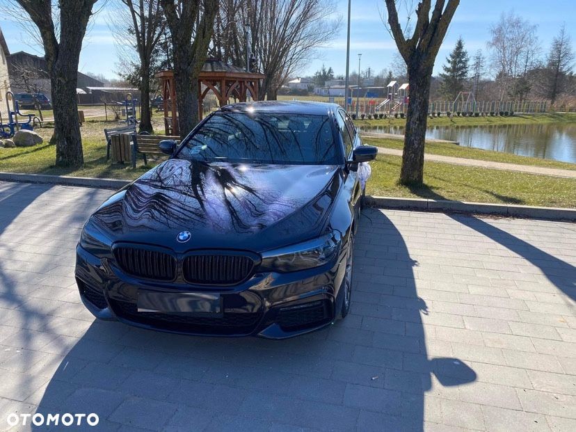 BMW Seria 5 520d xDrive - 4