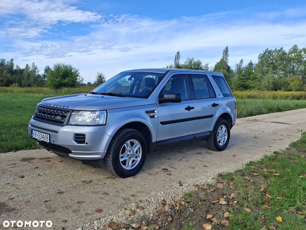 Land Rover Freelander 2011 photo 2