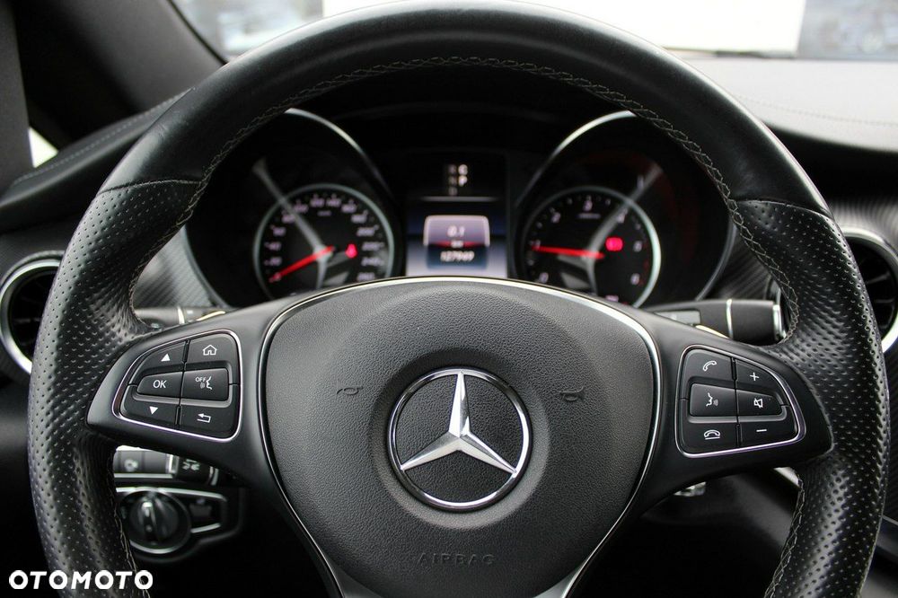 Mercedes-Benz Klasa V 300 d Avantgarde 9G-Tronic (d³ugi) - 17