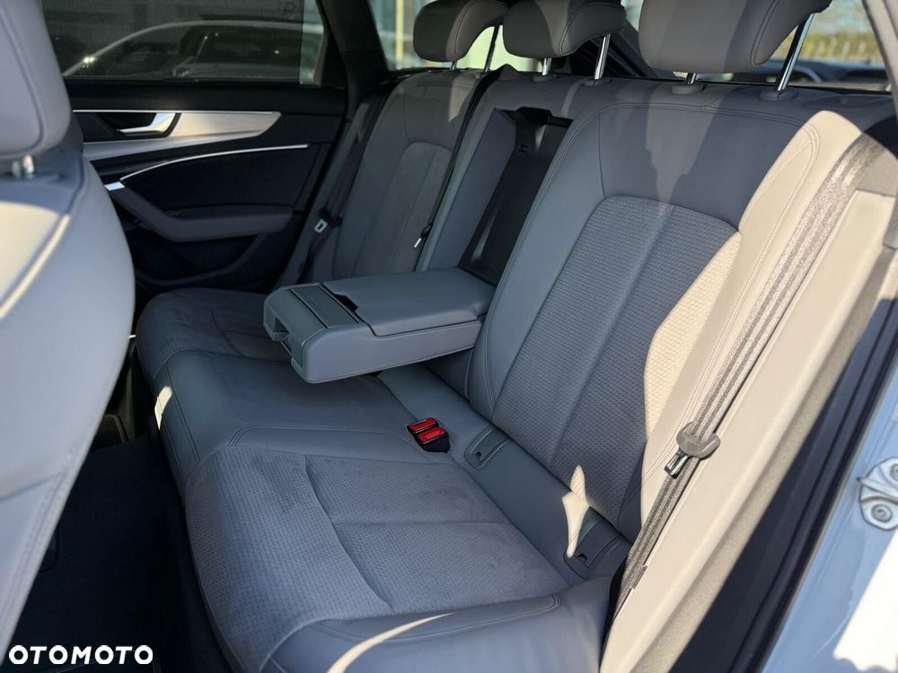 Audi A6 Avant - 22