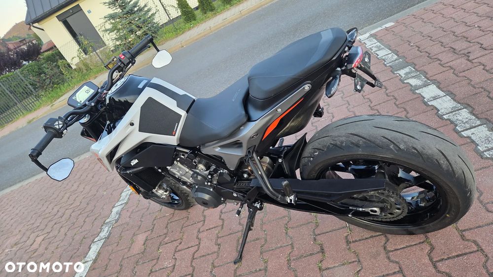KTM Duke 790 - 13