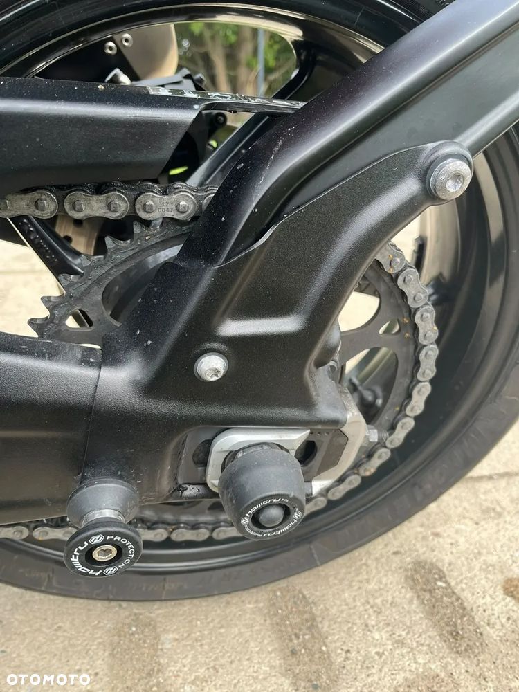 Triumph Trident - 10