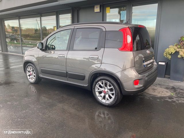Fiat Panda 1.0 Hybrid Cross - 6
