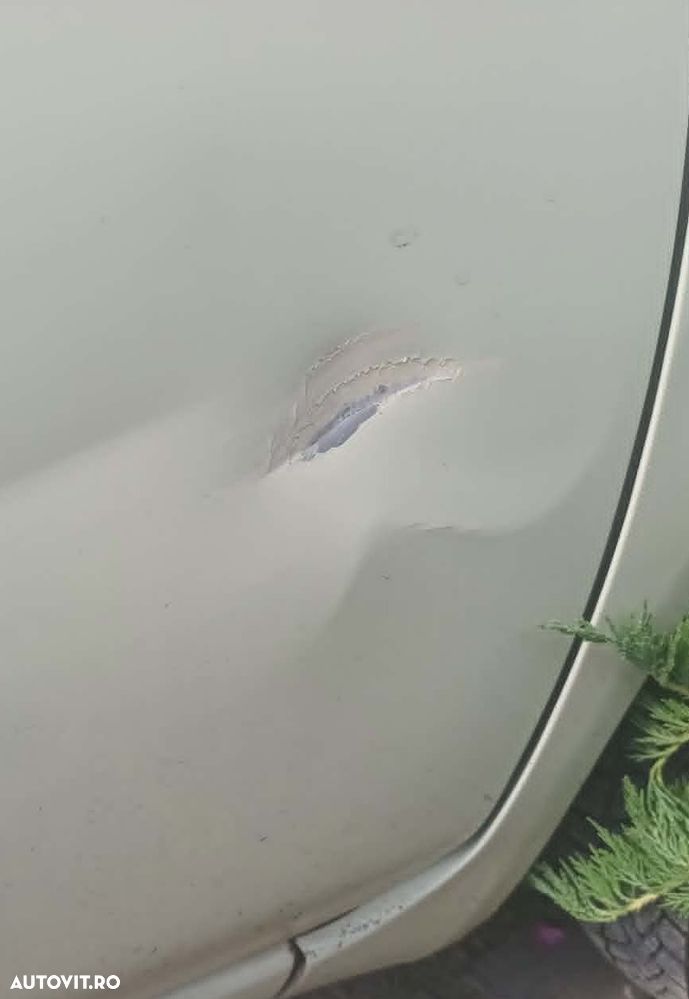 Nissan Micra 1.2 + - 13