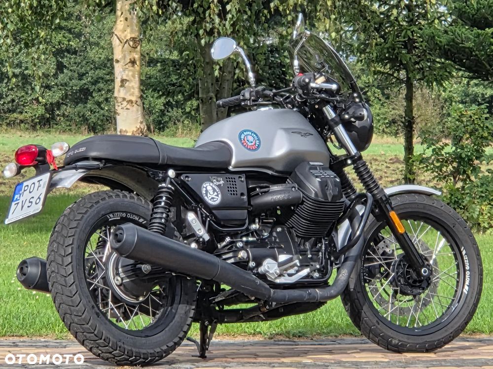 Moto Guzzi V7 - 1