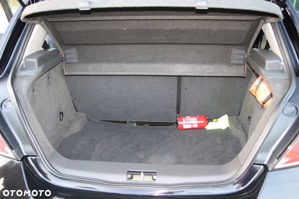 Opel Astra 1.7 CDTI Cosmo - 11
