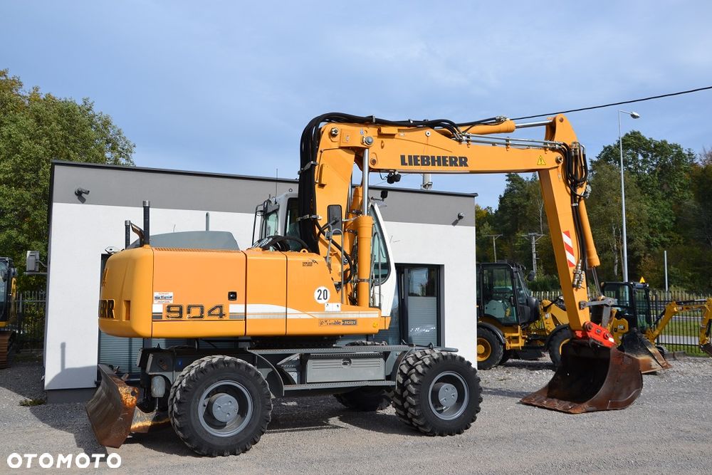 Liebherr A 904 C - 10