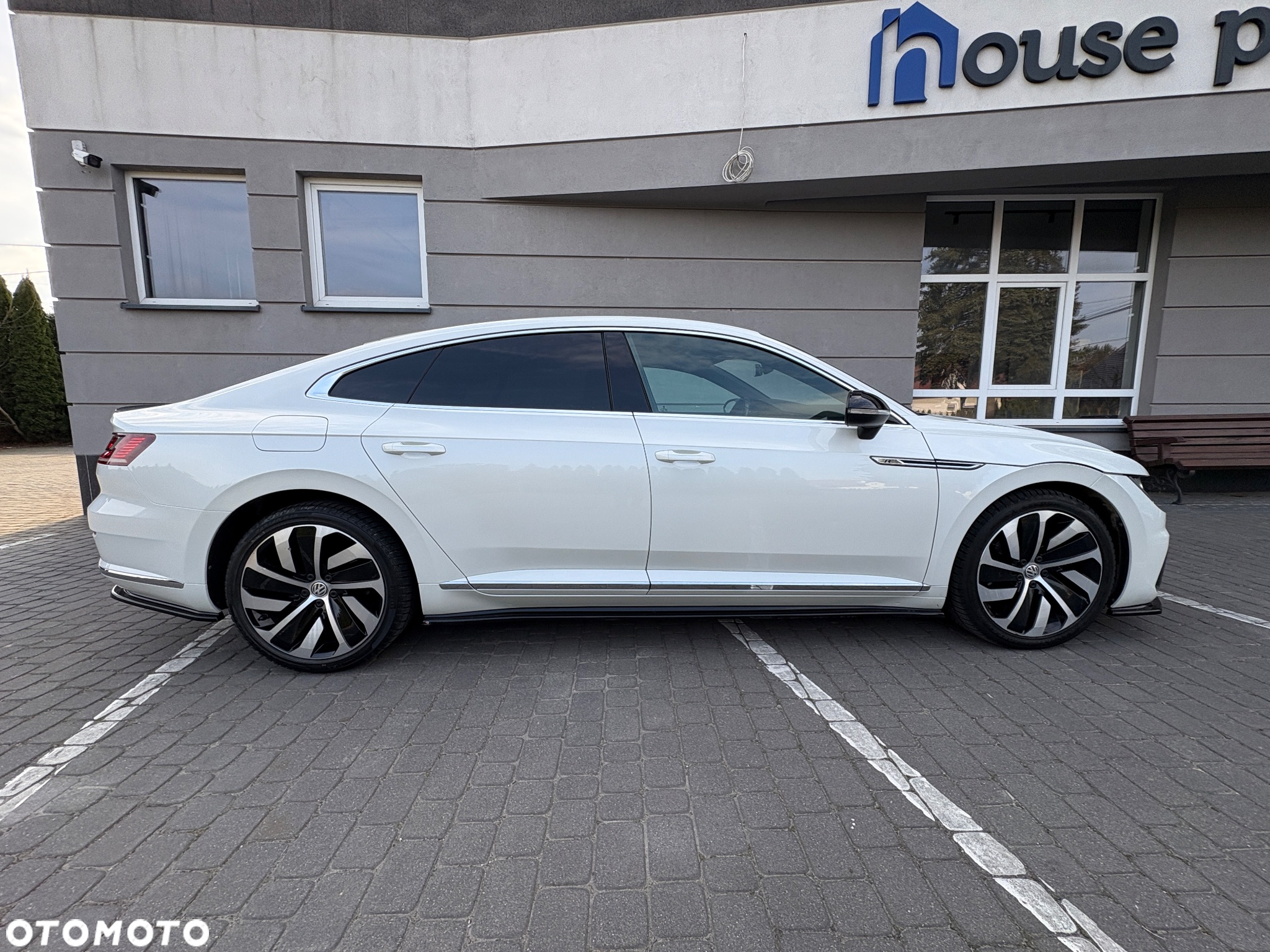 Volkswagen Arteon 2.0 TDI SCR R-Line - 2