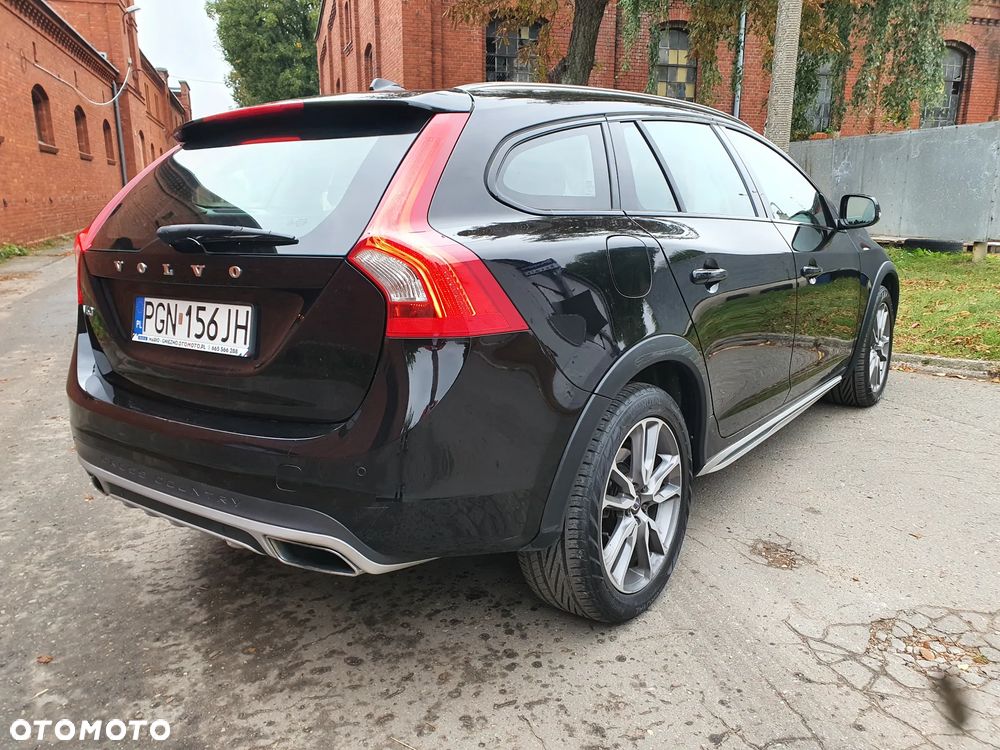 Volvo V60 D3 Drive-E Dynamic Edition (Momentum) - 3