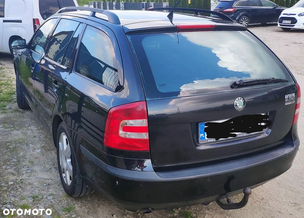 Skoda Octavia 1.6 Combi Ambiente - 2