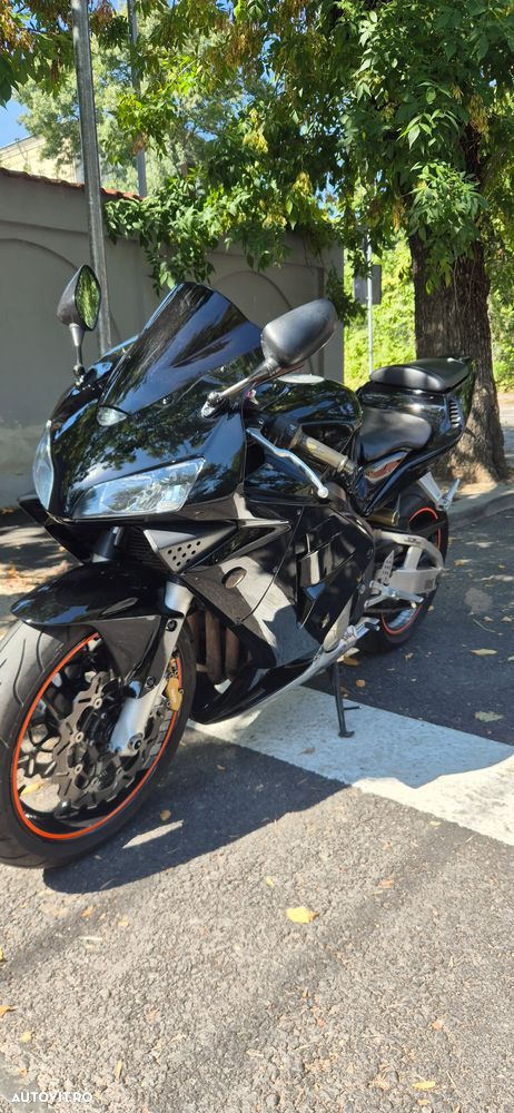 Honda CBR 600RR - 1