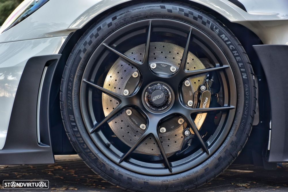 Porsche 911 (992) - 21