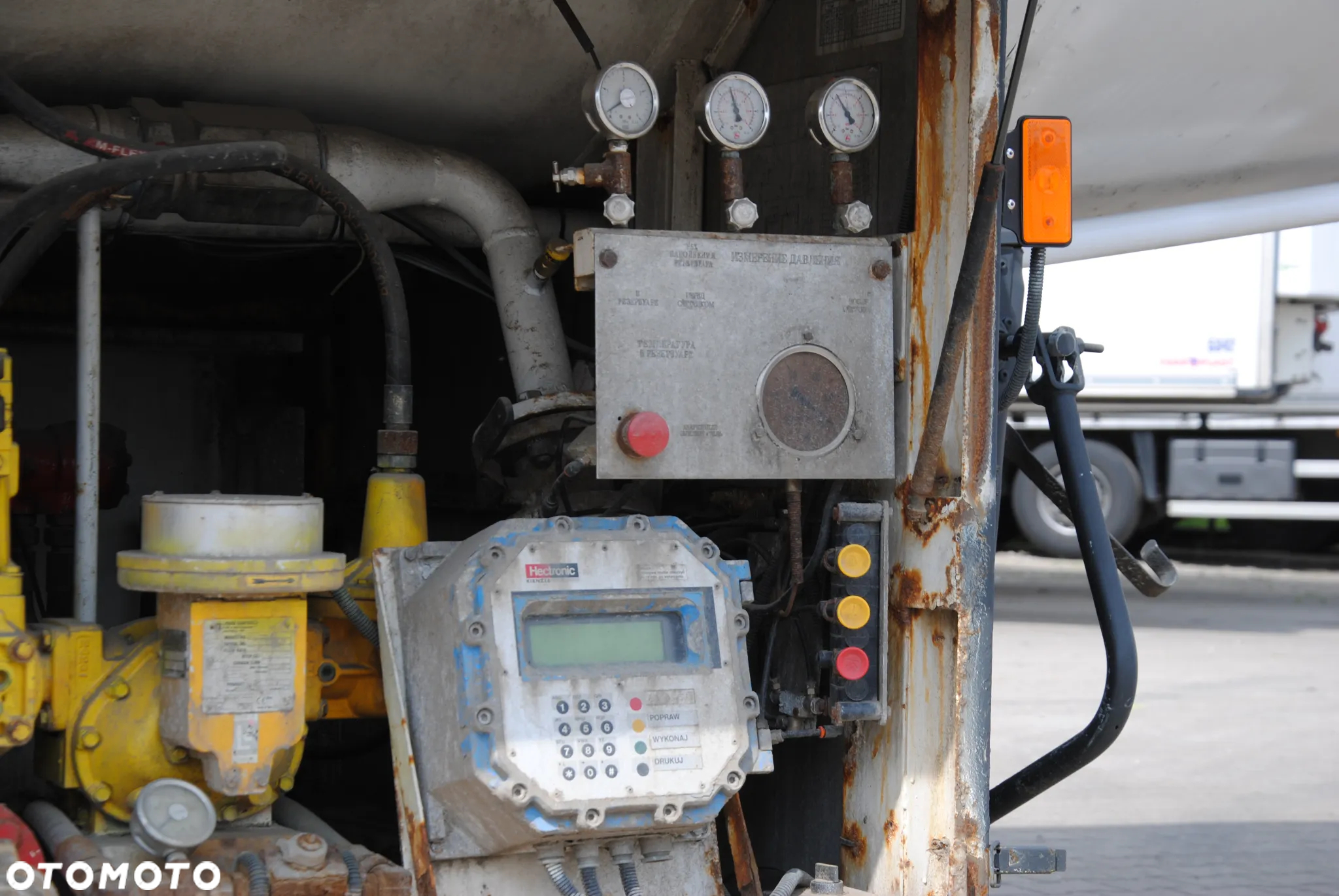 Inny Cysterna gazowa Dromech z Renault Premium - 13