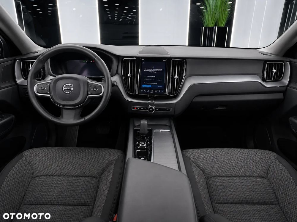 Volvo XC 60 T6 Plug-In Hybrid AWD Core - 6