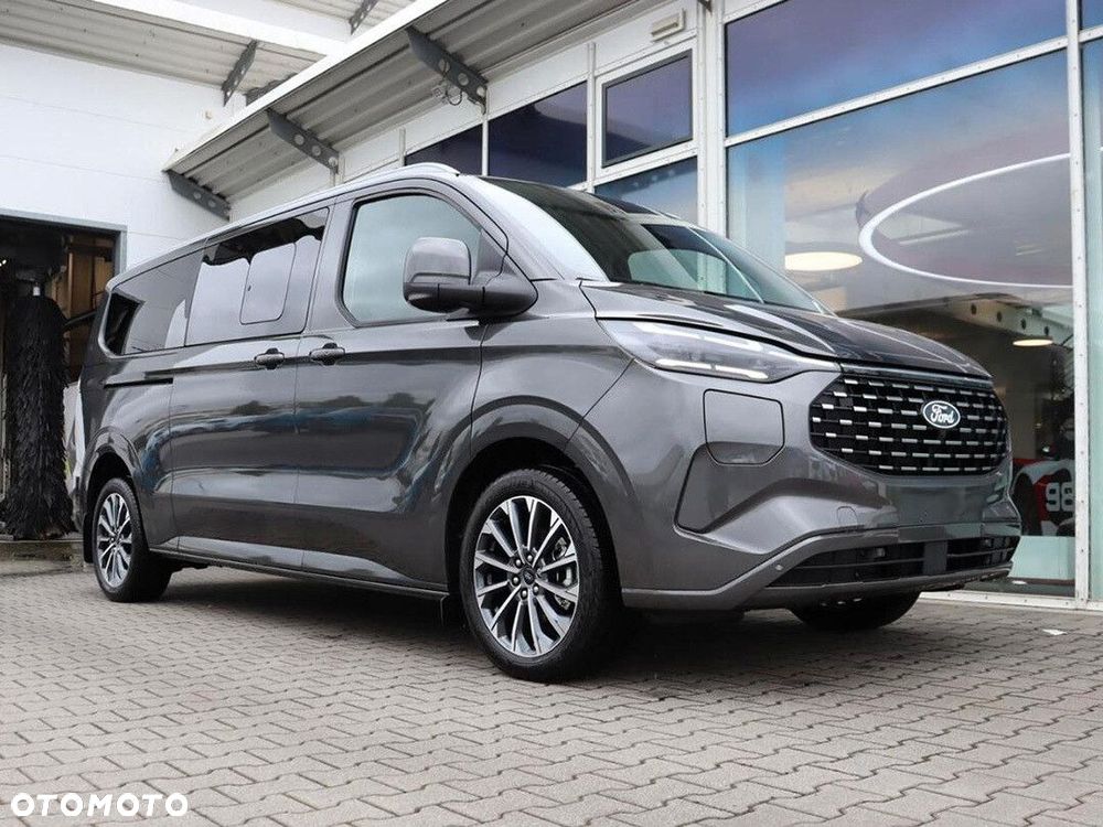 Ford Tourneo Custom - 3