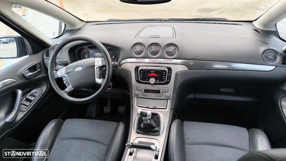 Ford S-Max 1.8 TDCi Titanium 7L - 48