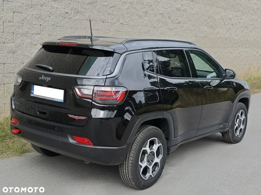 Jeep Compass - 4