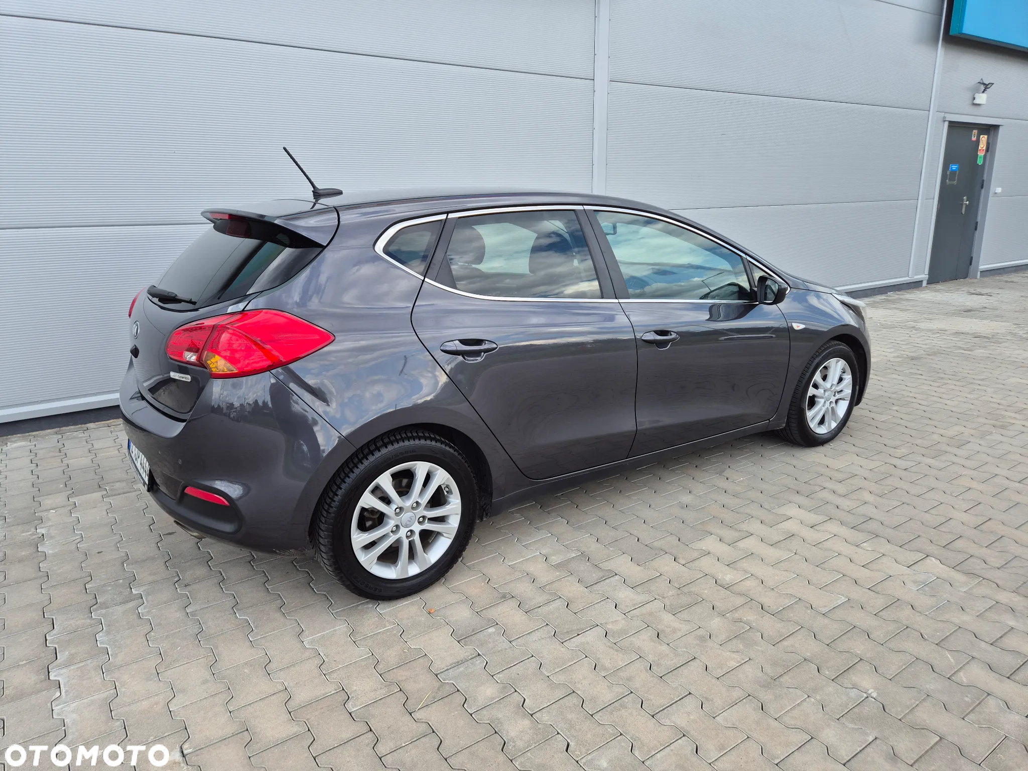 Kia Ceed 1.4 CVVT Dream Team Edition - 5