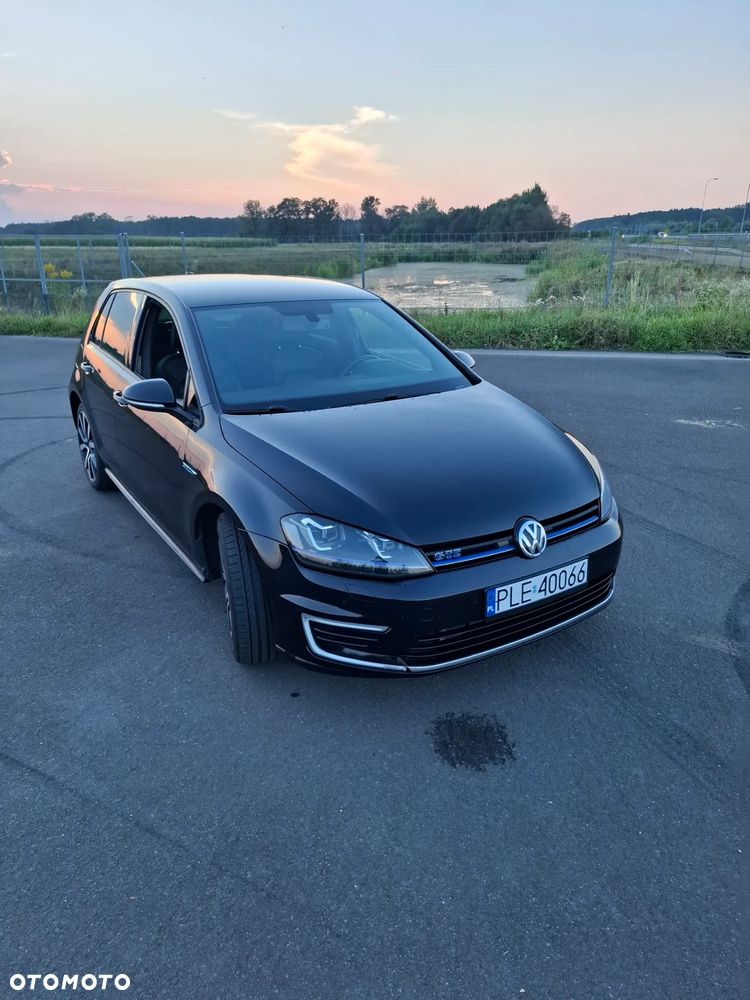 Volkswagen Golf 1.4 GTE Plug-In-Hybrid DSG - 4