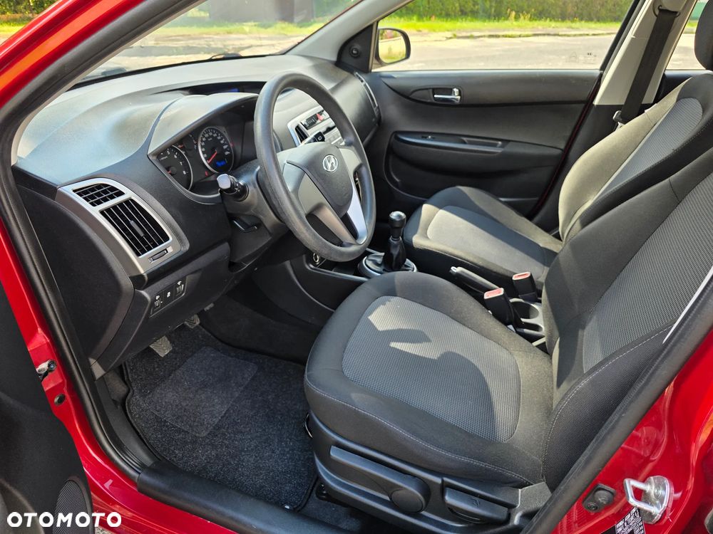 Hyundai i20 1.2 Trend - 8
