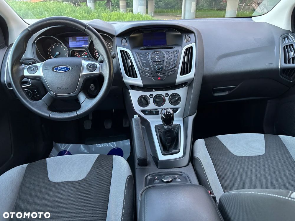 Ford Focus 1.0 EcoBoost Start-Stopp-System Ambiente - 18