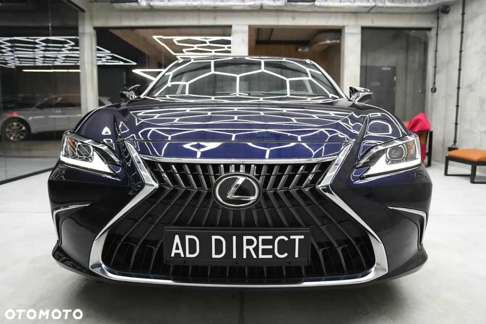 Lexus ES 300h Business Edition + - 5
