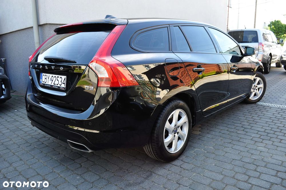 Volvo V60 D3 Geartronic Momentum - 9