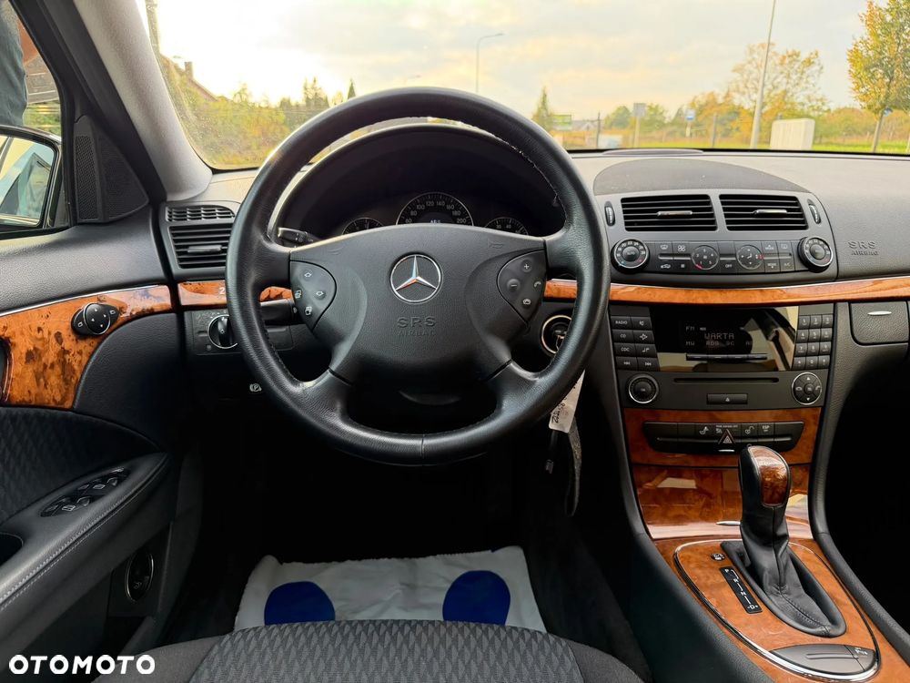 Mercedes-Benz Klasa E - 17