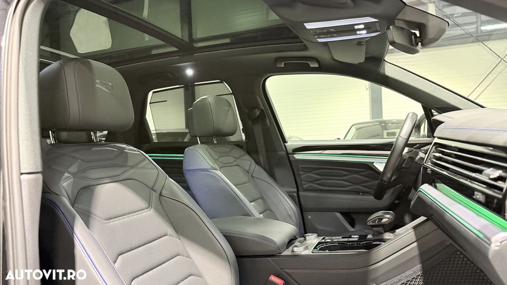 Volkswagen Touareg V6 TSI eHybrid PHEV R - 22
