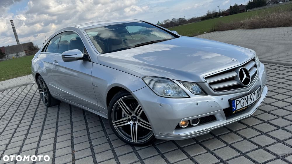 Mercedes-Benz Klasa E 250 CGI BlueEFFICIENCY Automatik Avantgarde - 5
