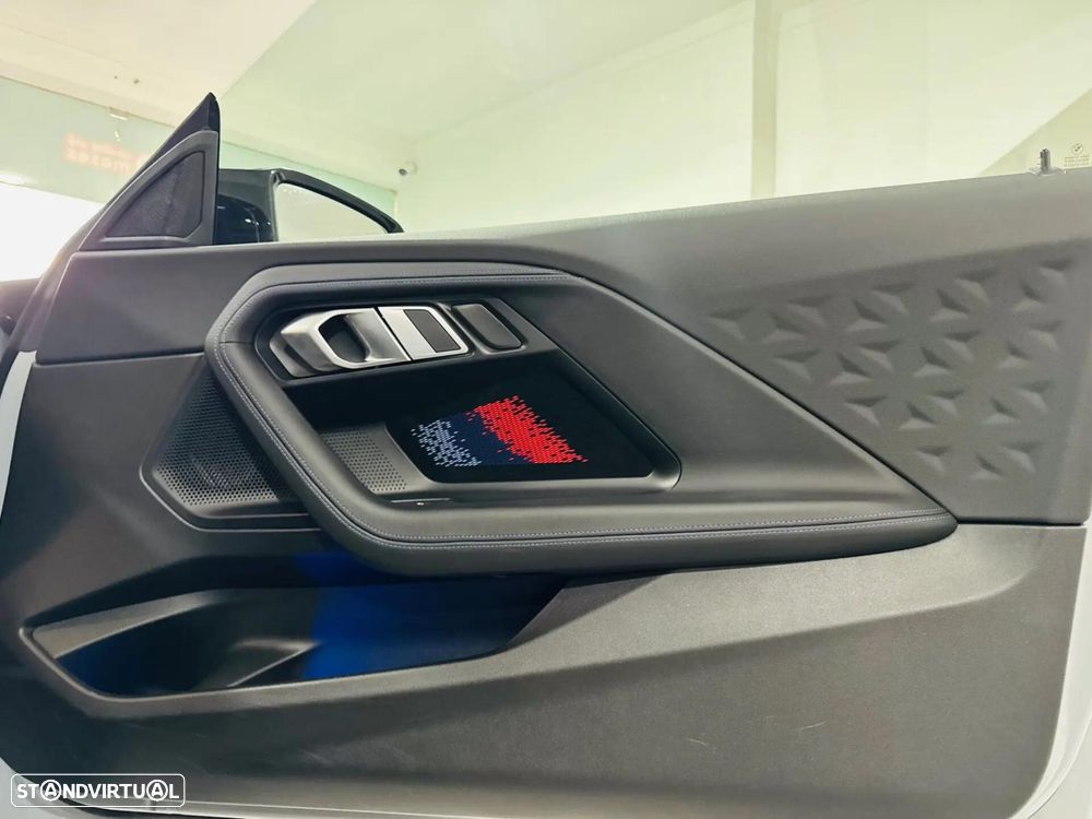 BMW M240i xDrive Auto - 39