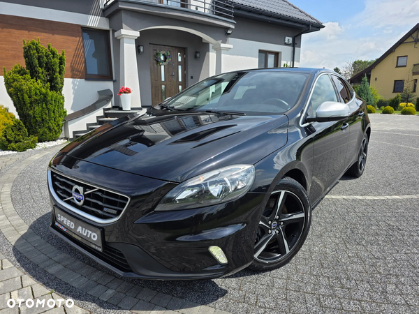 Volvo V40 D4 Drive-E R-Design Summum
